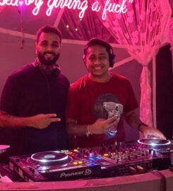 Dj Yash & Dj Chinmay TwinTech