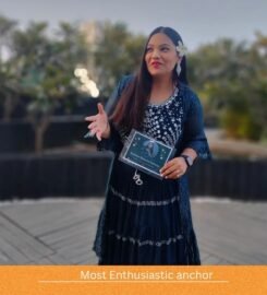 Anchor Shweta Zanwar