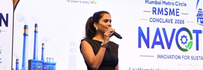 Anchor Varsha Shrivastava
